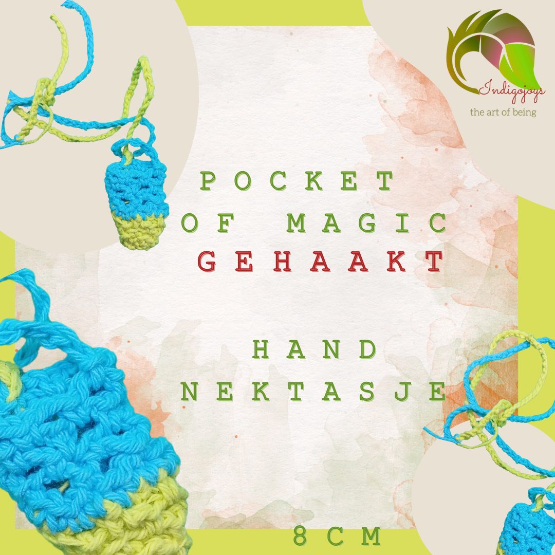 pocket of magic handmade gehaakt nektasje 8cm